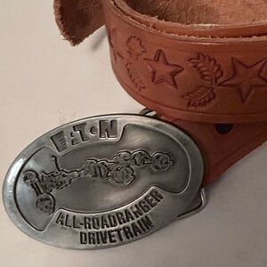 Eaton all-roadranger drivetrain Silver Buckle with brown leather belt. EUC!